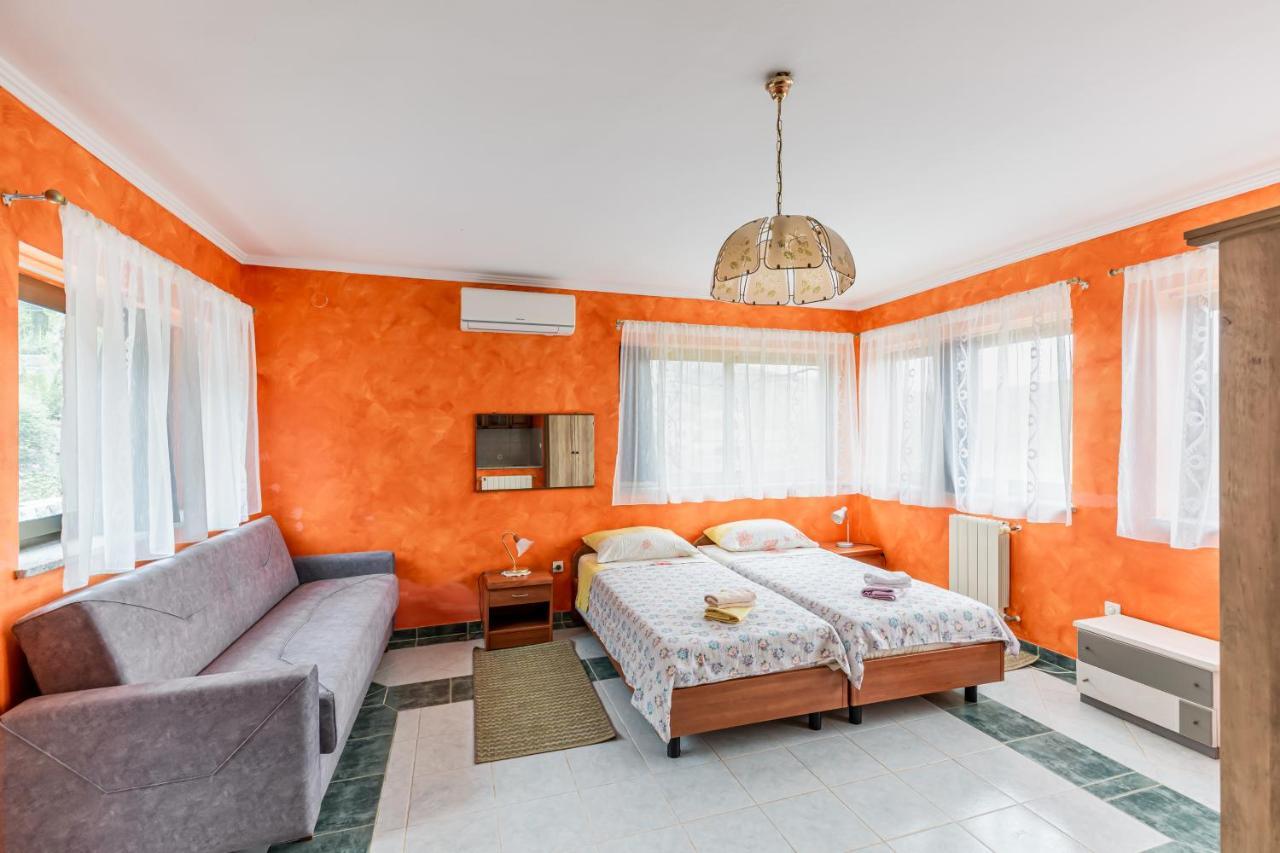 Apartments With A Parking Space Brsec, Opatija - 7796 Martina Екстериор снимка